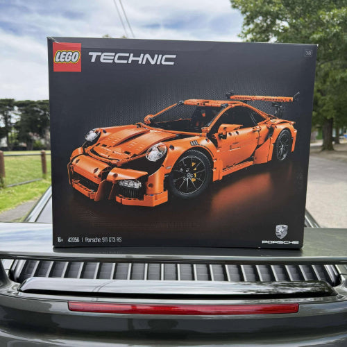 Porsche 911 GT3RS LEGO